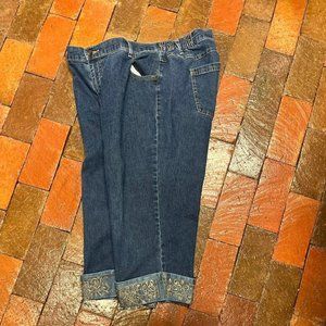Essentials Denim Jean Capris size 14/16 Women.